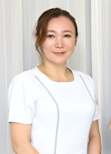 代表 石井 まゆみ